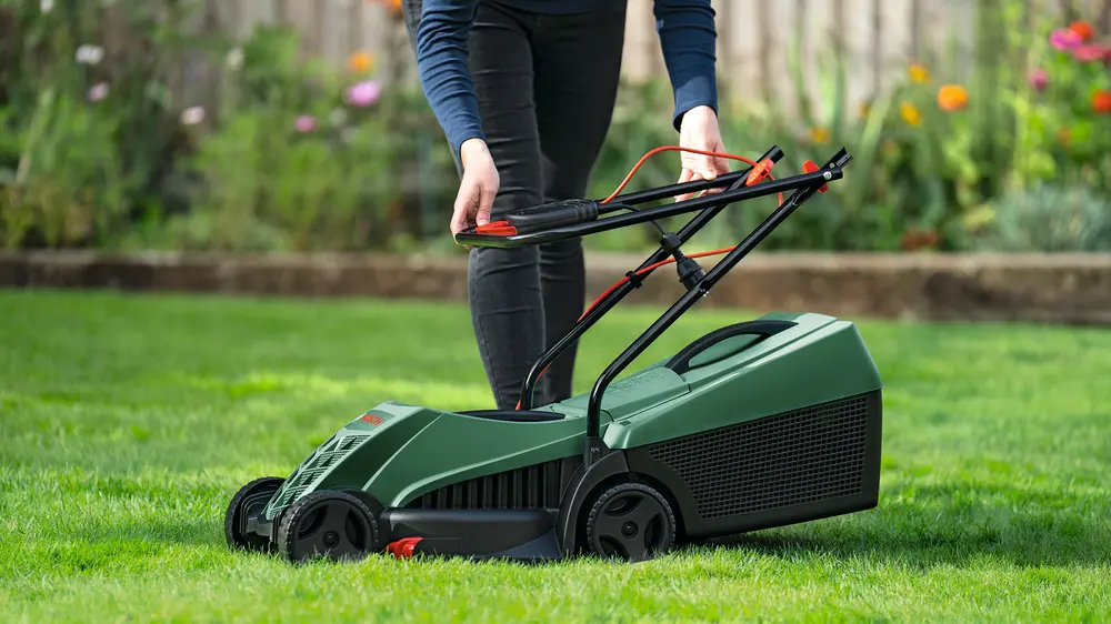 El-plæneklipper EasyRotak 32-220