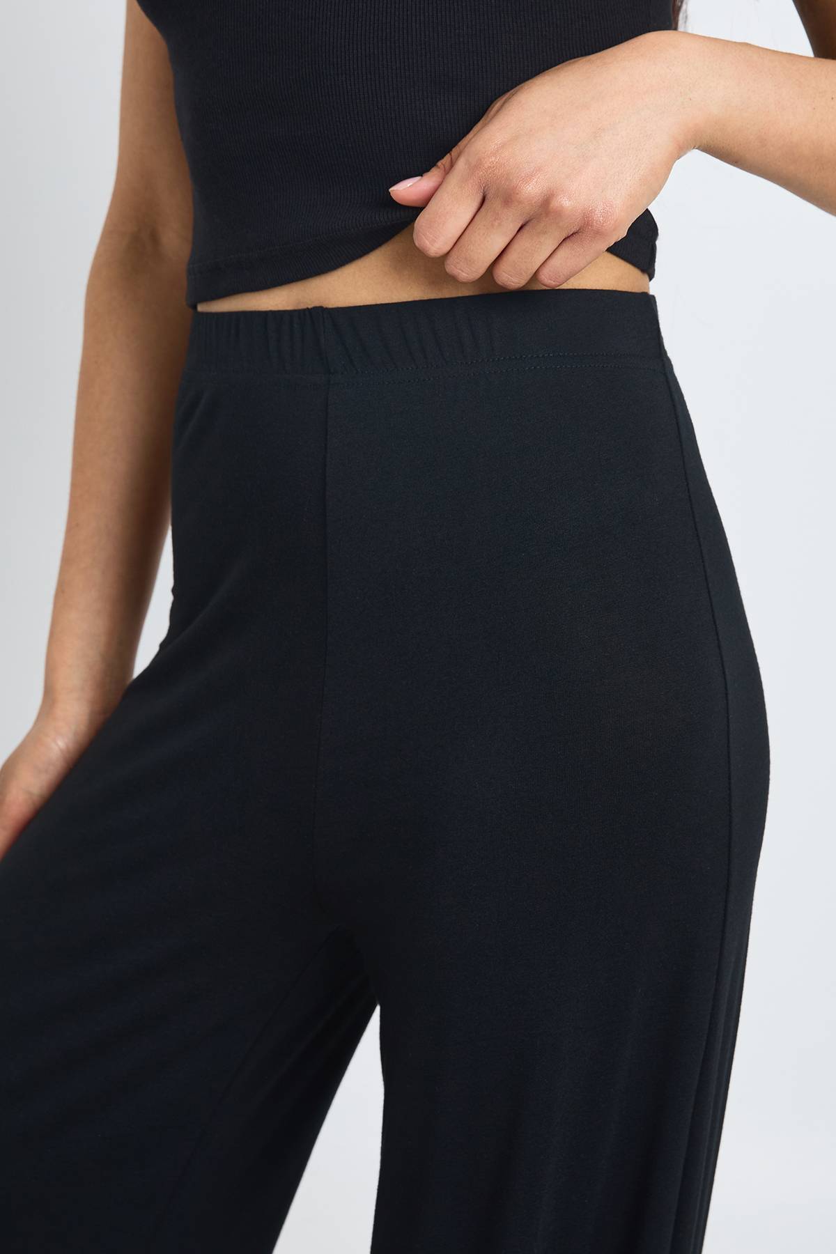 boohoo Pantalon Large En Jersey De Tous Les Jours Pour Grandes Tailles
