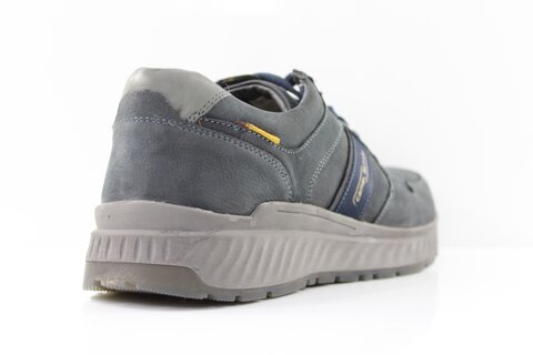 Camel Sneaker
