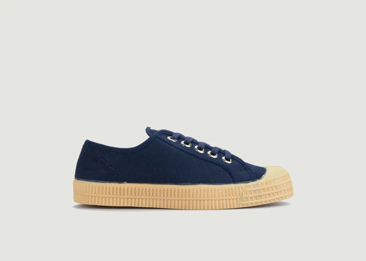 Baskets Star Master Novesta