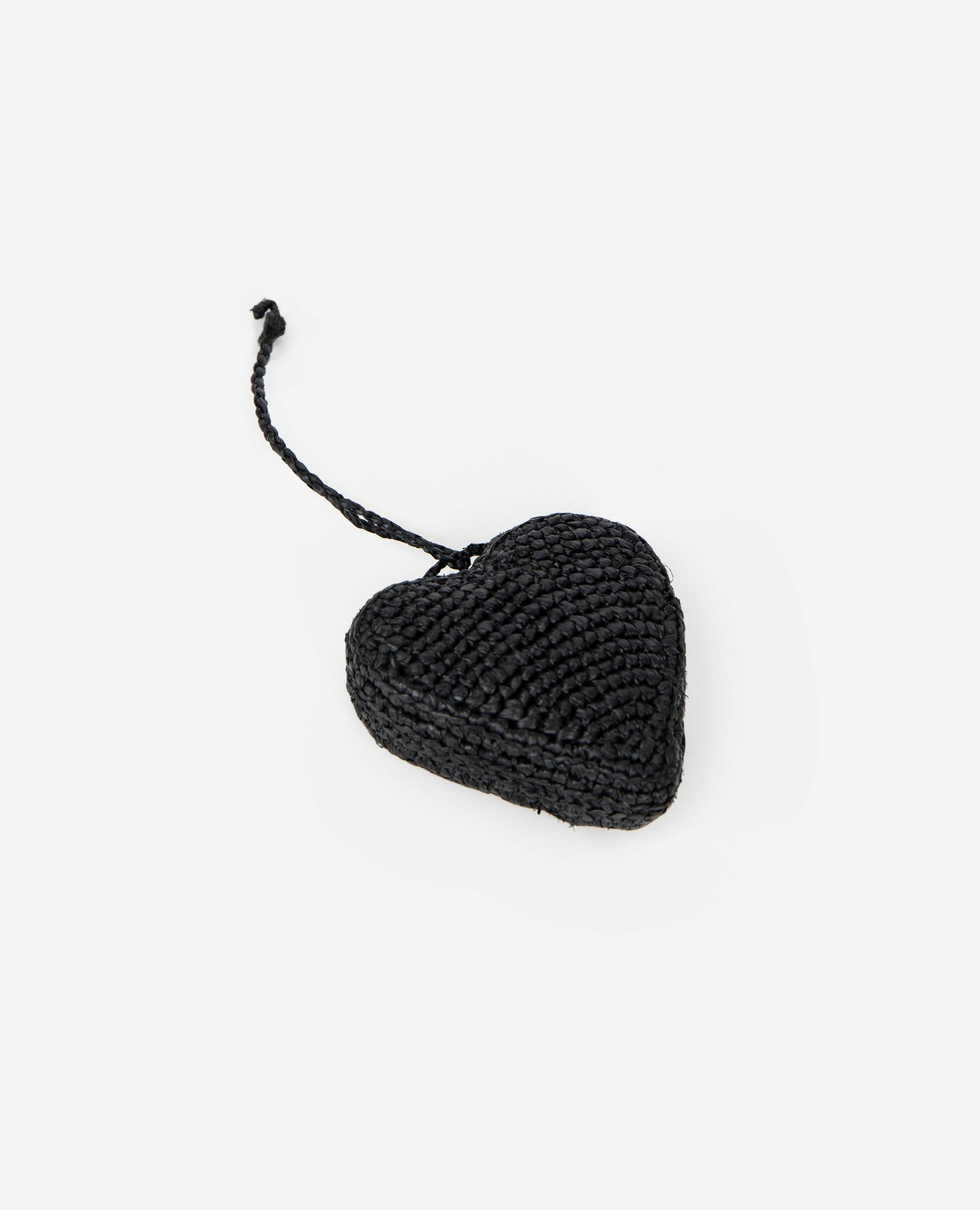 Bijou de sac cœur en raphia noir
