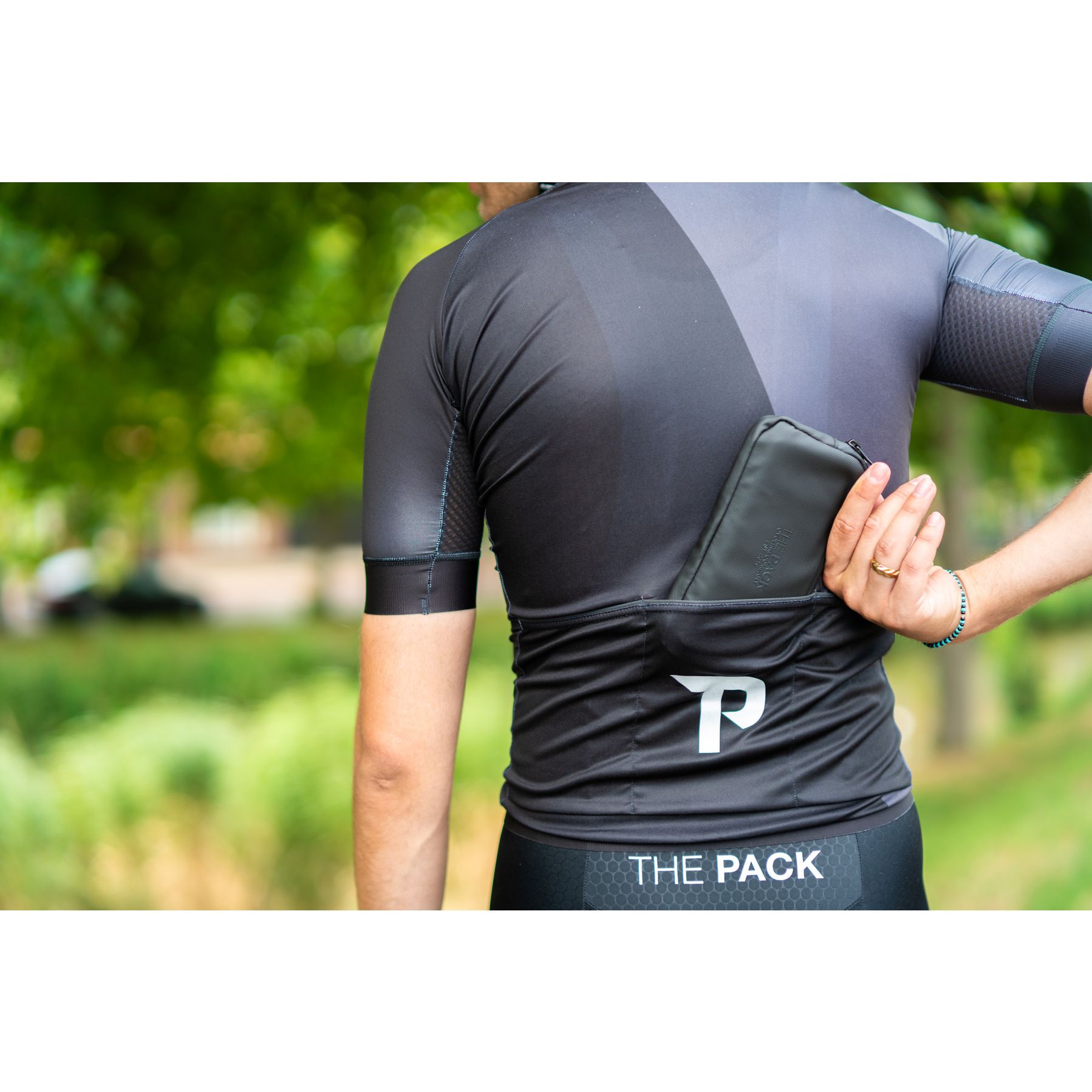 The Pack Essentials Case Basic