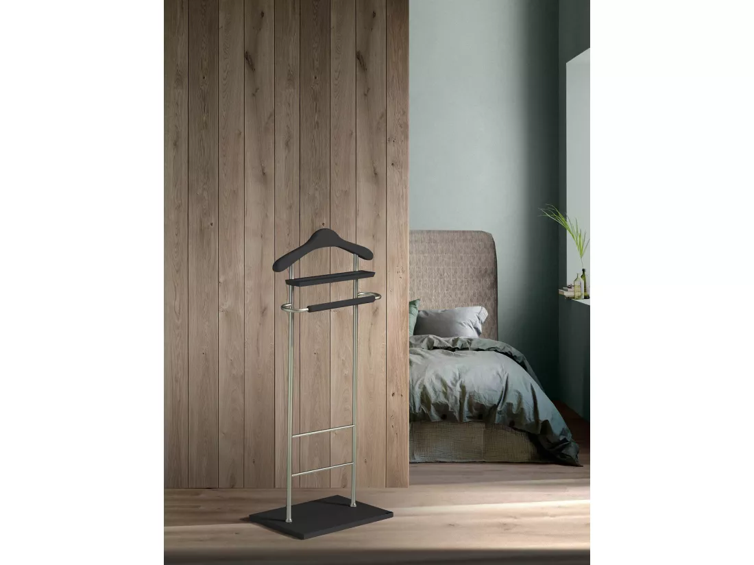 Valet de nuit - H110cm x L45cm x P28cm - hêtre massif noir - Essence