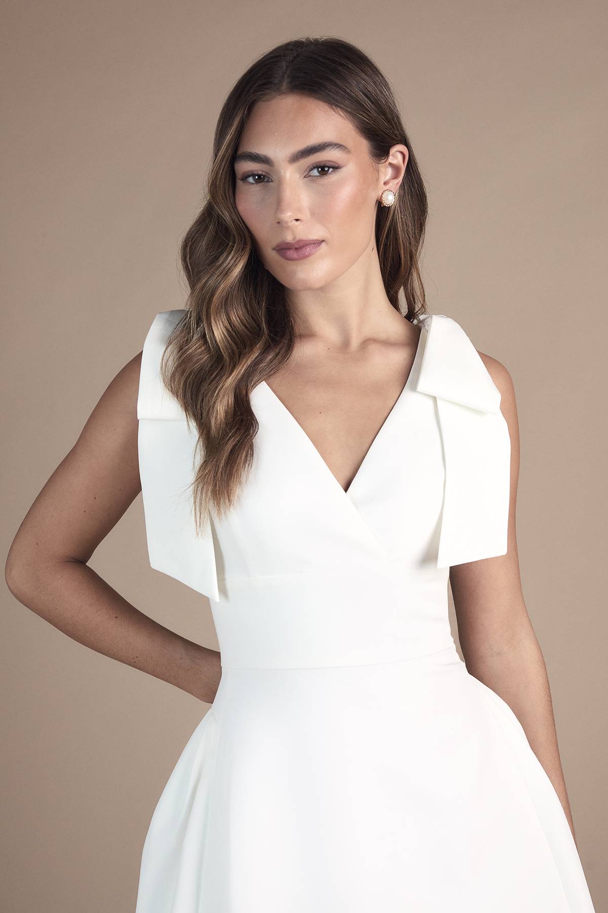 Coast Robe de Mariée Mini Patineuse avec Bretelles Nœud