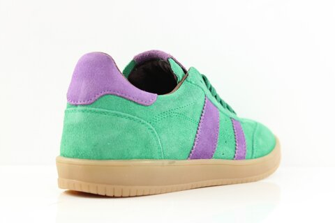 Hip Sneaker