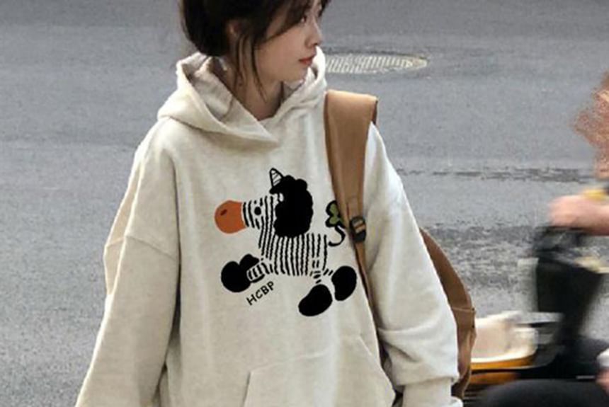 Dreamkura - Oversized hoodie met ronde hals en zebraprint