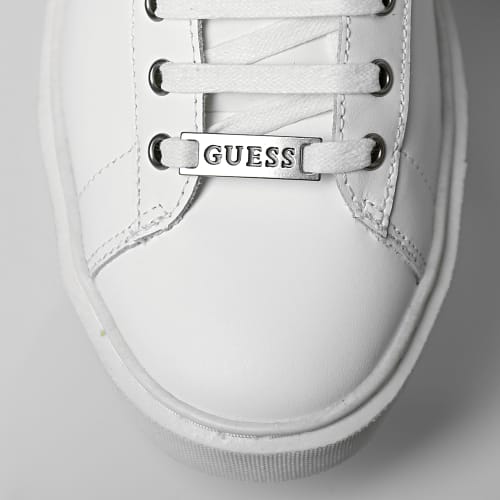 Baskets FM8VICLEA12 White Red