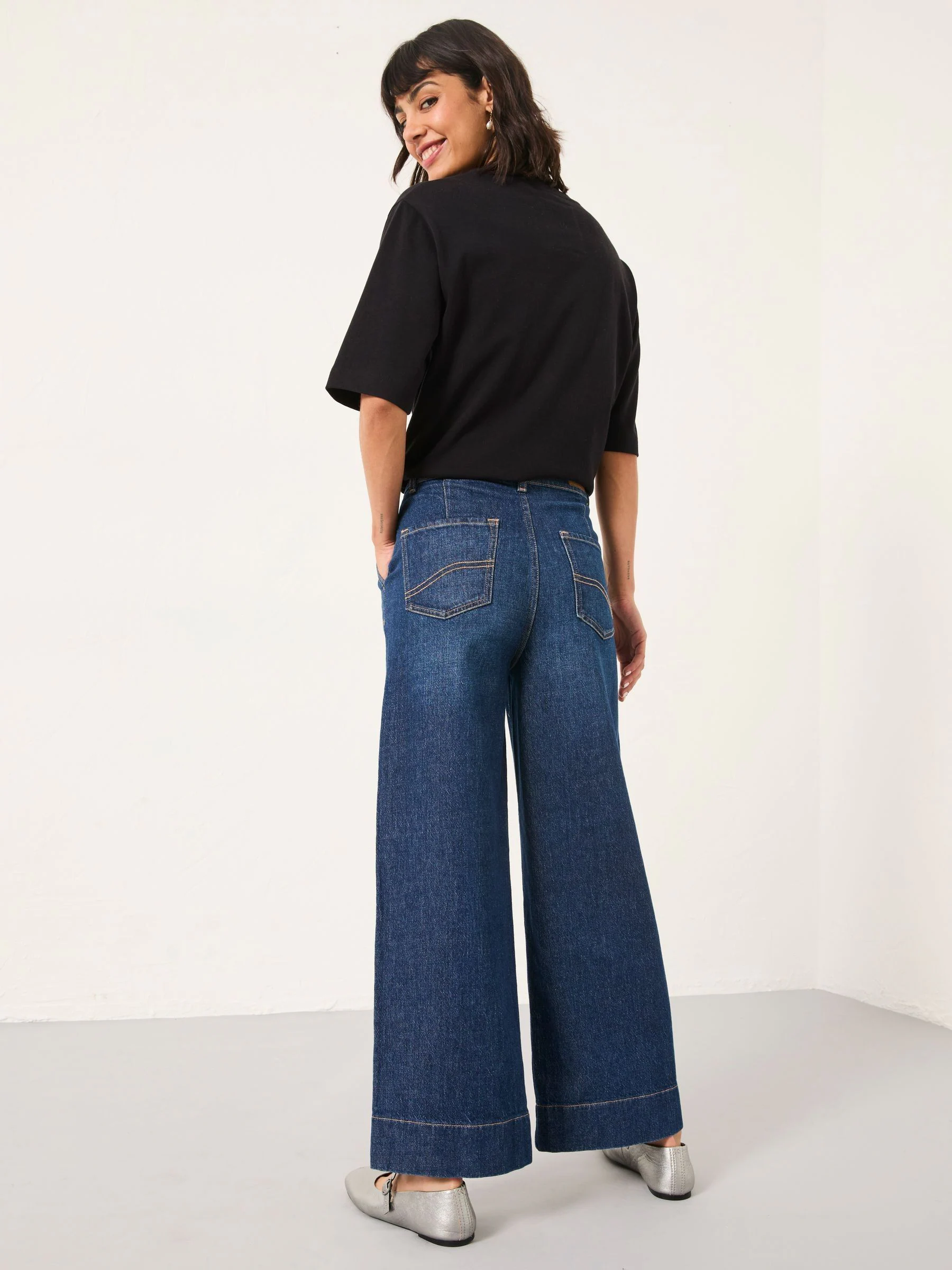 Denim donkerblauw - FatFace jeans met wijde pijpen en cropped model