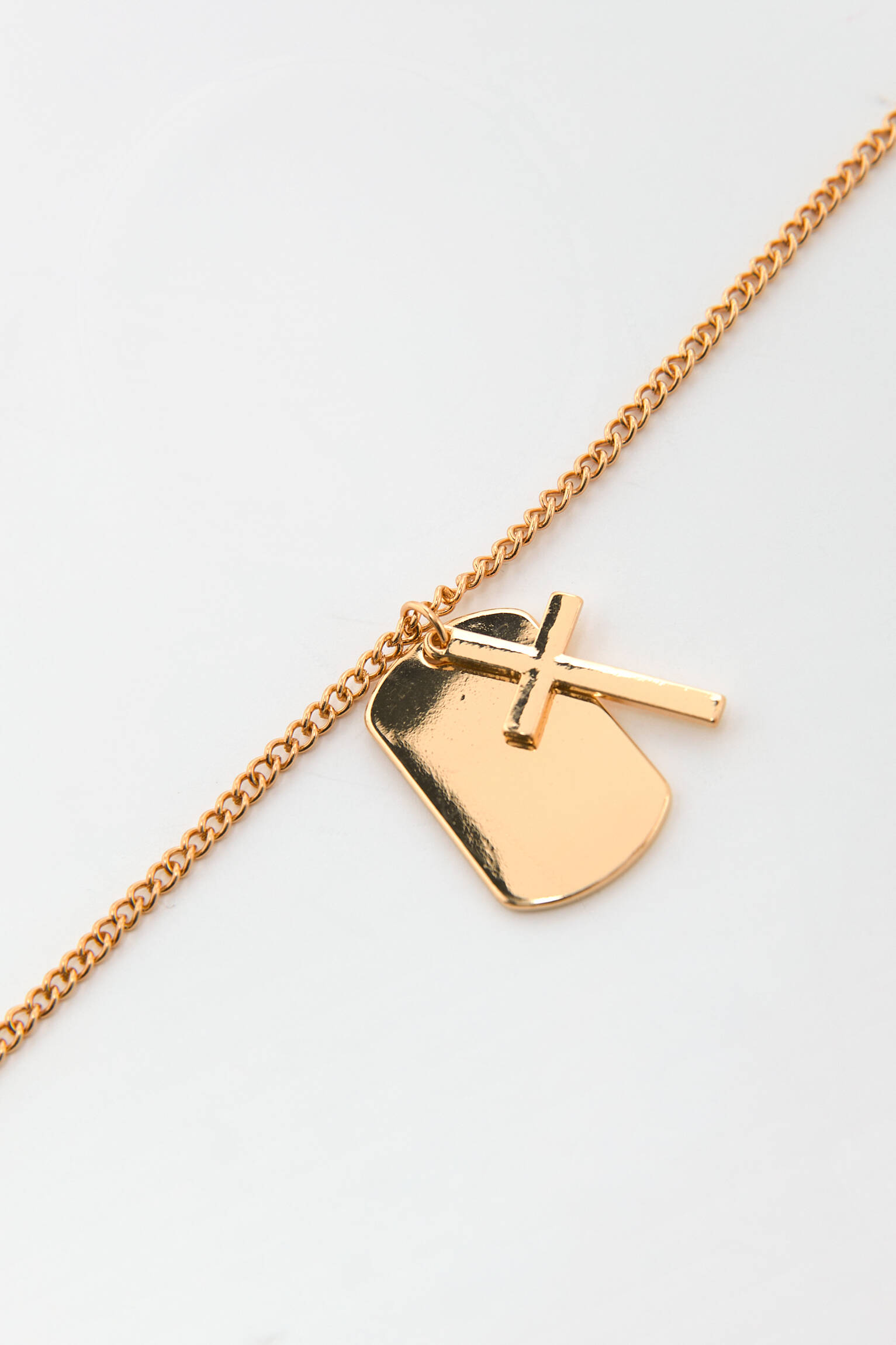 COLAR COM PINGENTE DE OURO - OURO