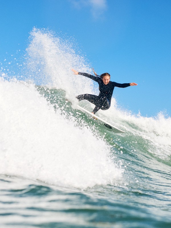 3/2 Swell Natural Combinaison de surf zip poitrine Noir Femme