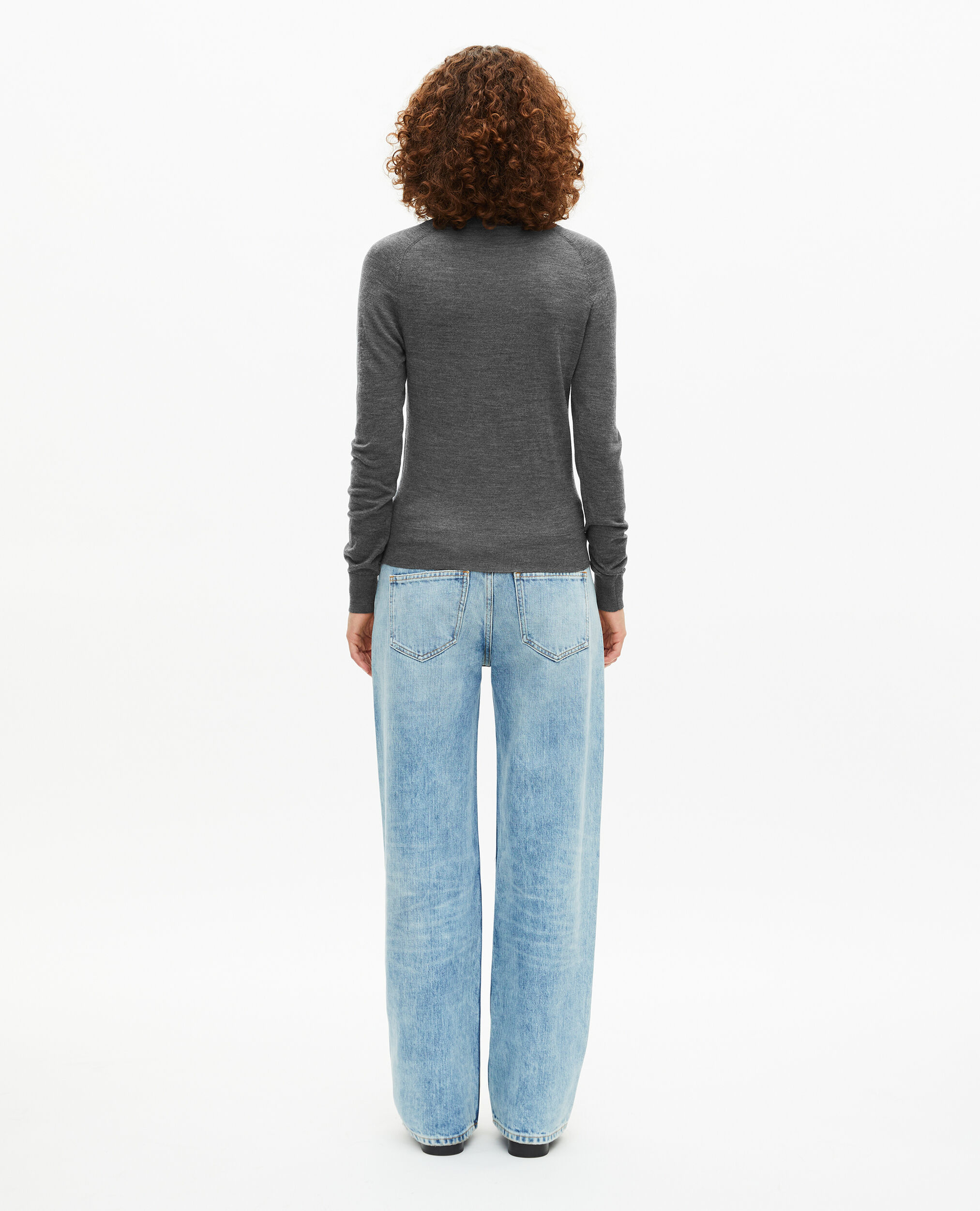 Pull col V en laine mérinos gris