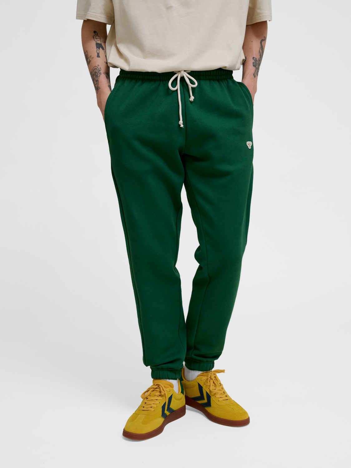hmlLOOSE SWEATPANT BEE