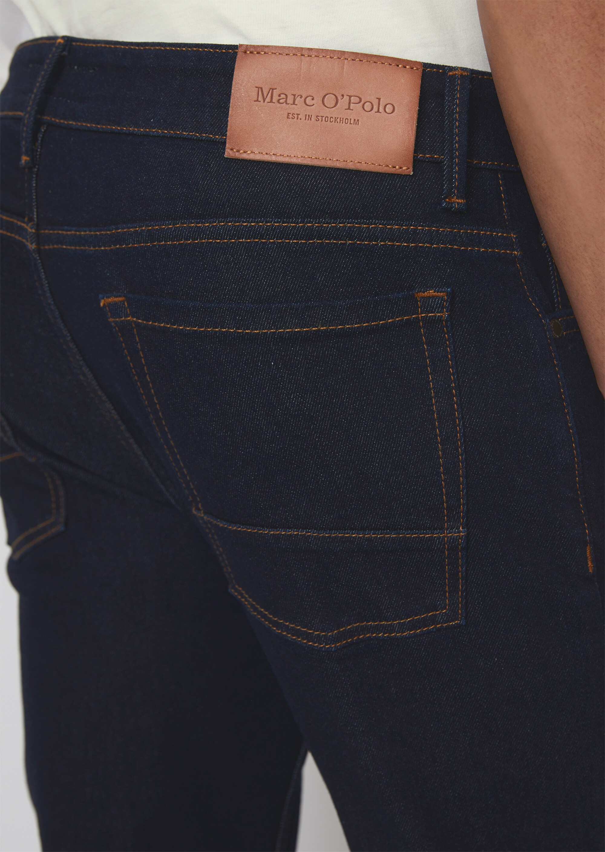 Jeans Modell SJÖBO shaped aus Bio-Baumwolle-Mix