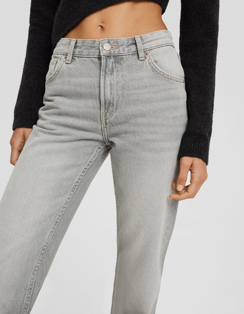 calça jeans de corte reto
