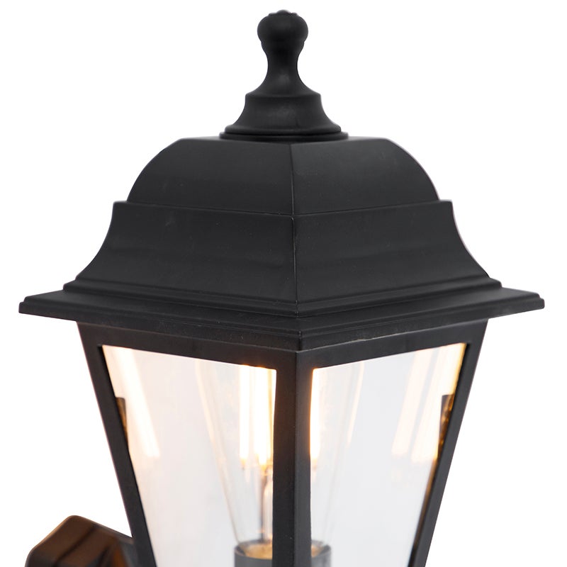 Klassieke zwarte buitenwandlamp met bewegingsmelder – Capital