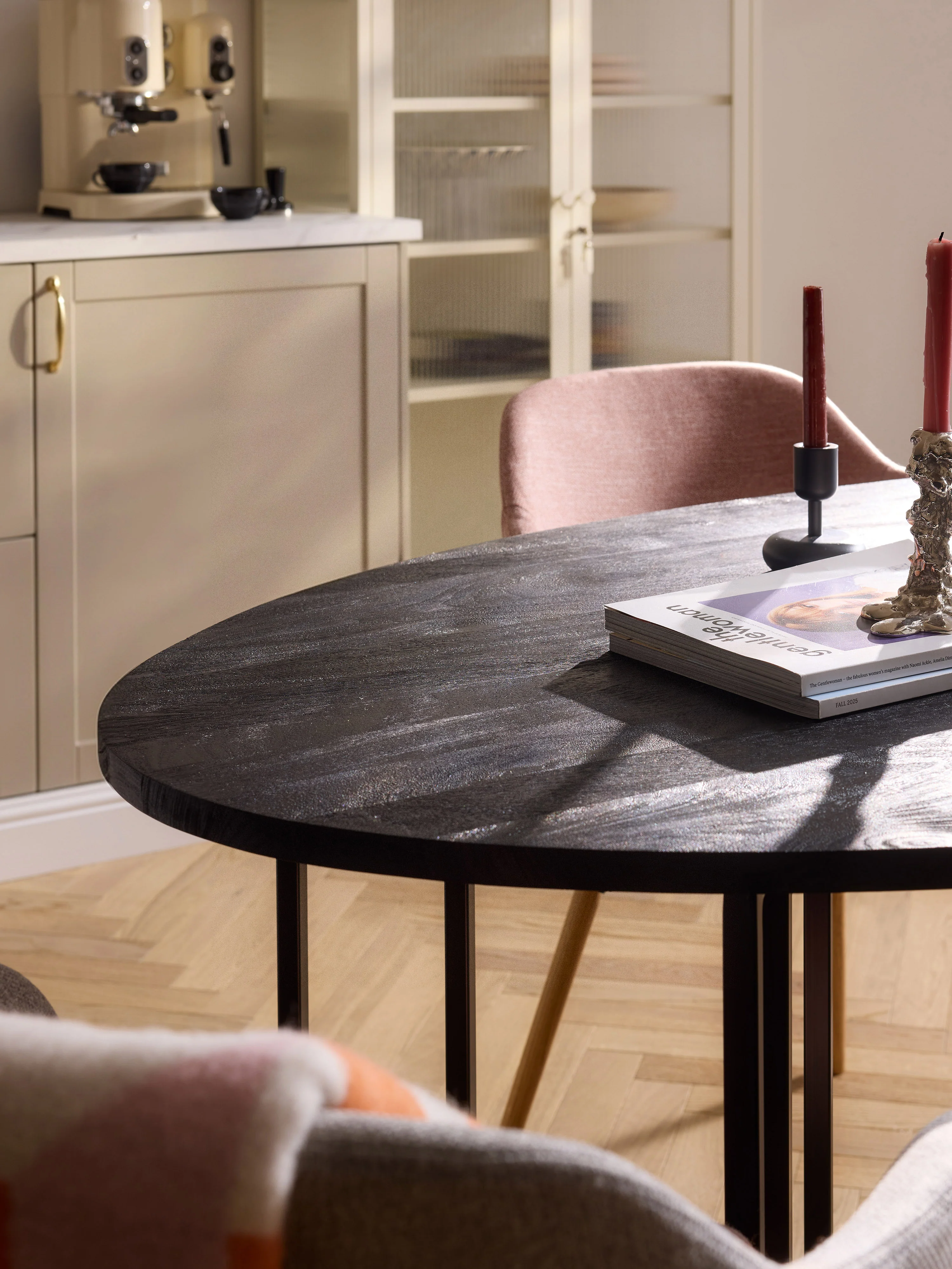 Ovale eettafel Luca van mangohout, in verschillende formaten