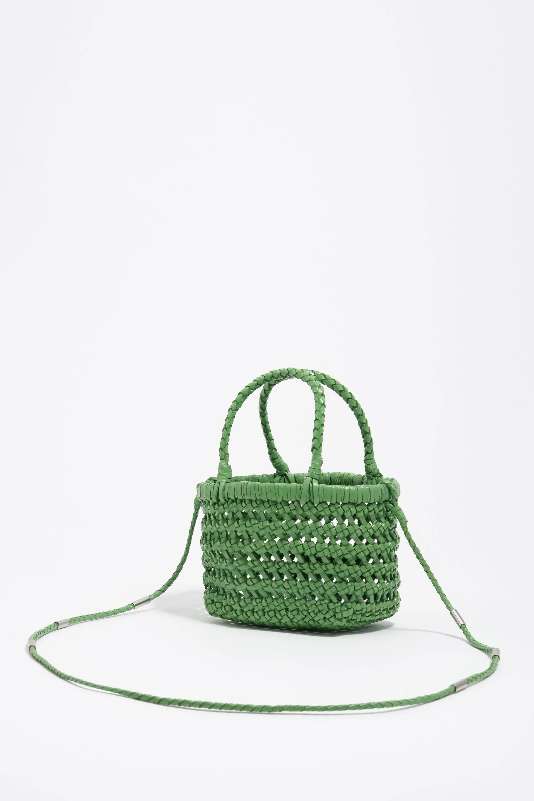 Bolsa mini de couro trançado esmeralda