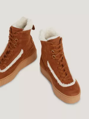 Botas essenciais de couro com cadarço e forro quente
