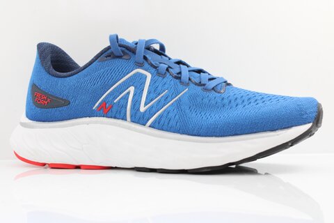 New Balance EVOZ V3