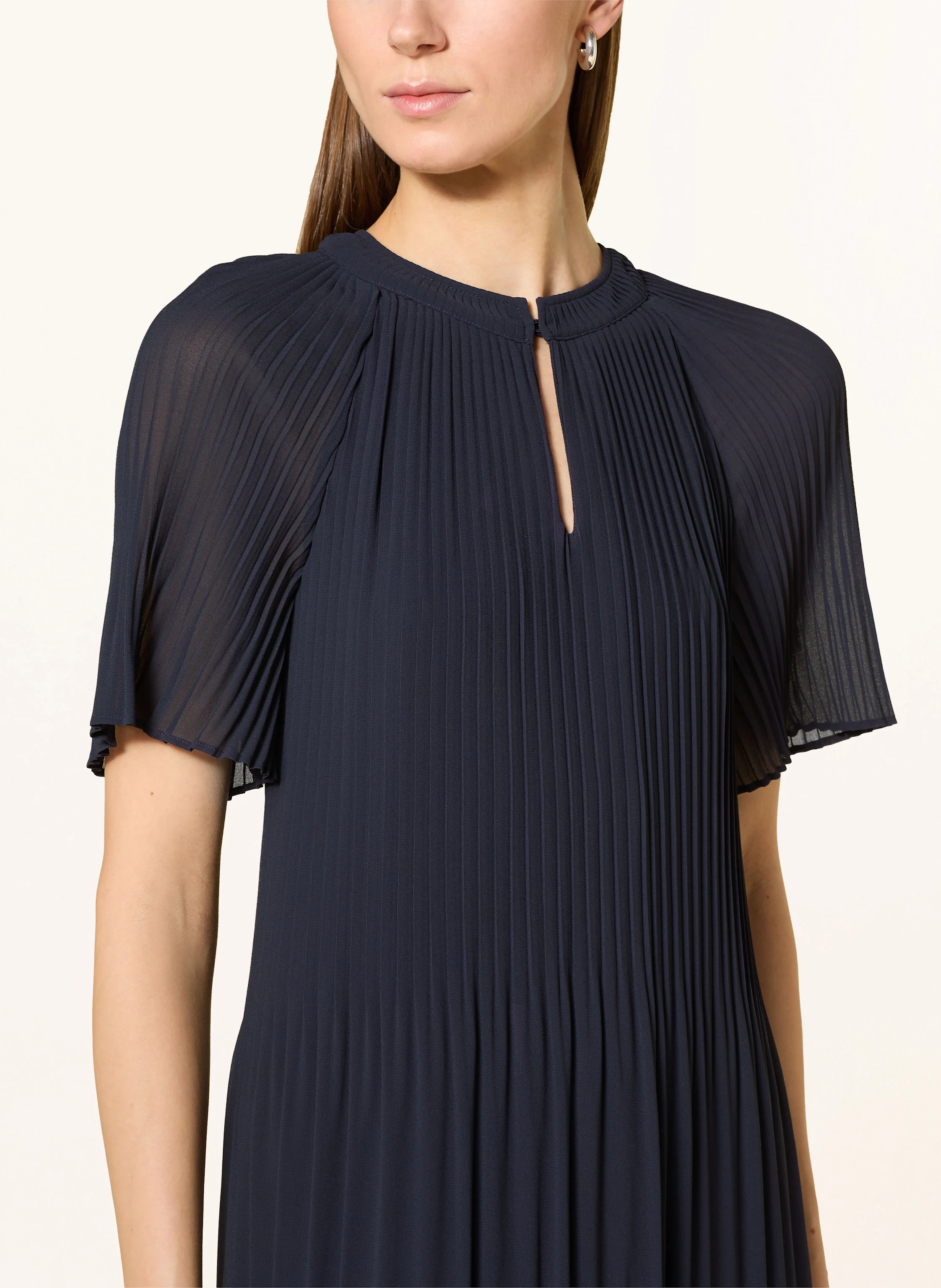 comma Plisseekleid