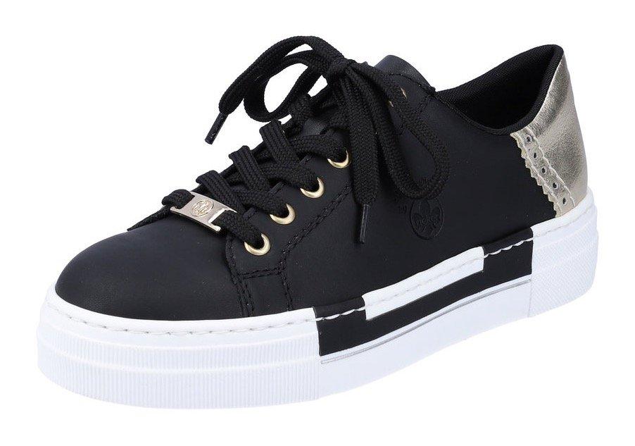 Plateausneaker