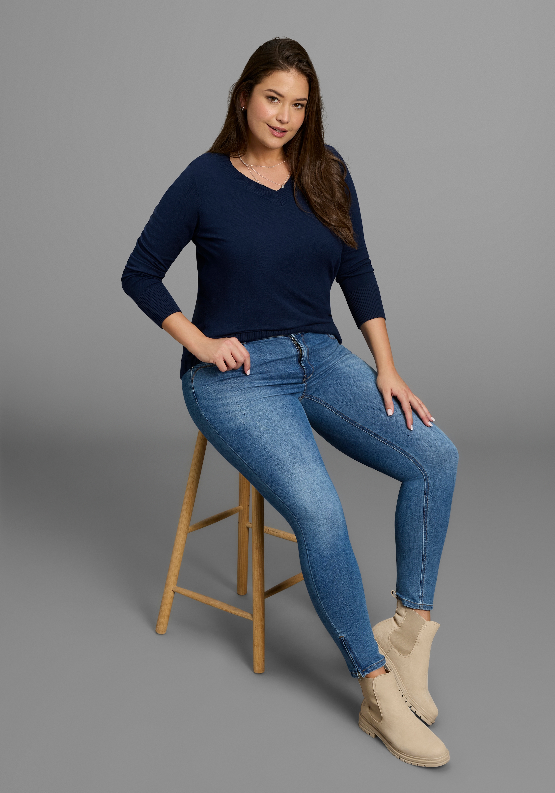 Laura Scott CURVE Strickpullover , figurumspielend, mit V-Ausschnitt - GROSSE GRÖSSE
