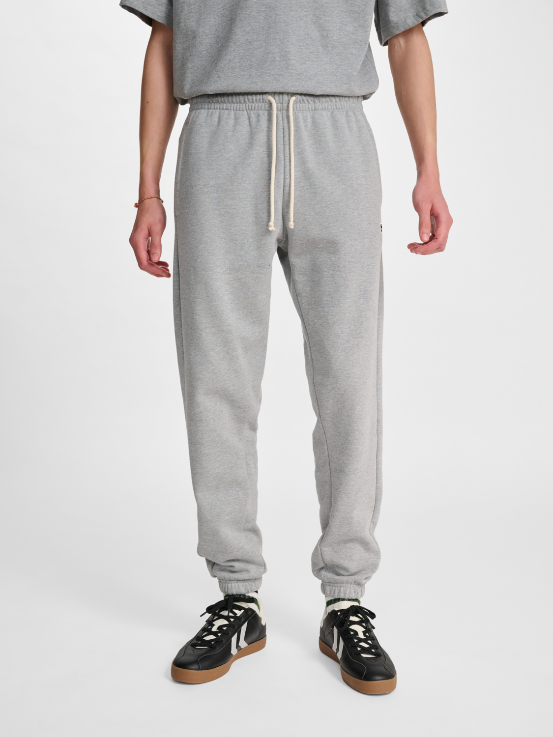 hmlREGULAR SWEATPANT BEE