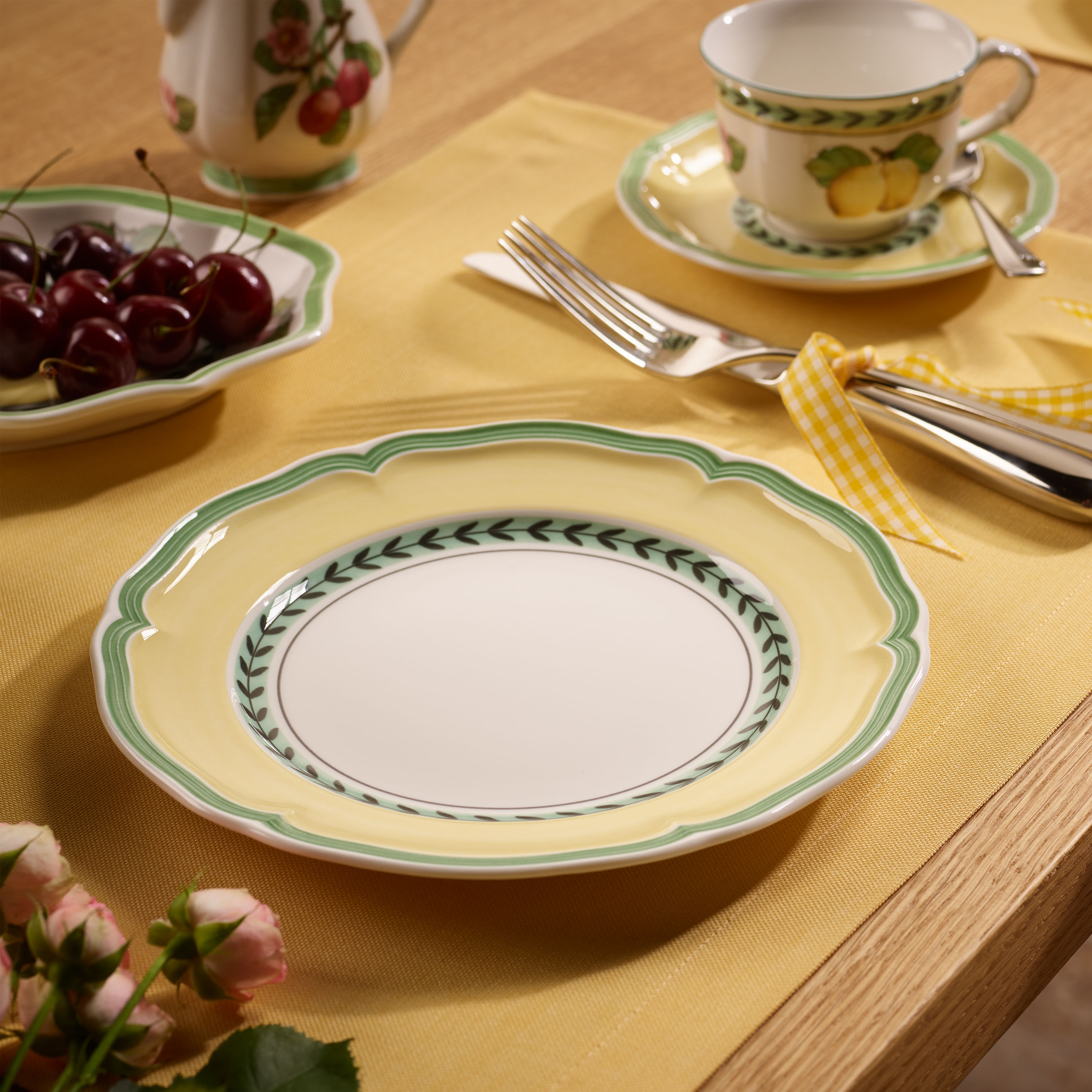 French Garden Appetizer and dessert plate Multi-colored, 8.2'', Premium Porcelain