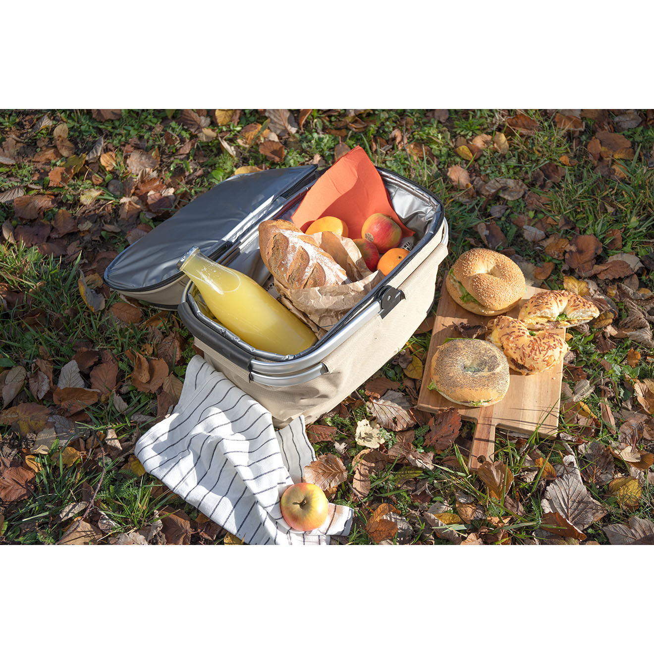 Livoo Panier pique-nique 4 personnes avec accessoires crème