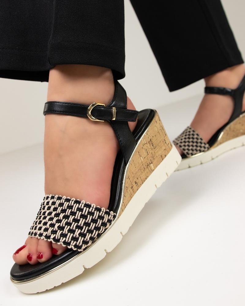 Tamaris Sandalen  - zwart