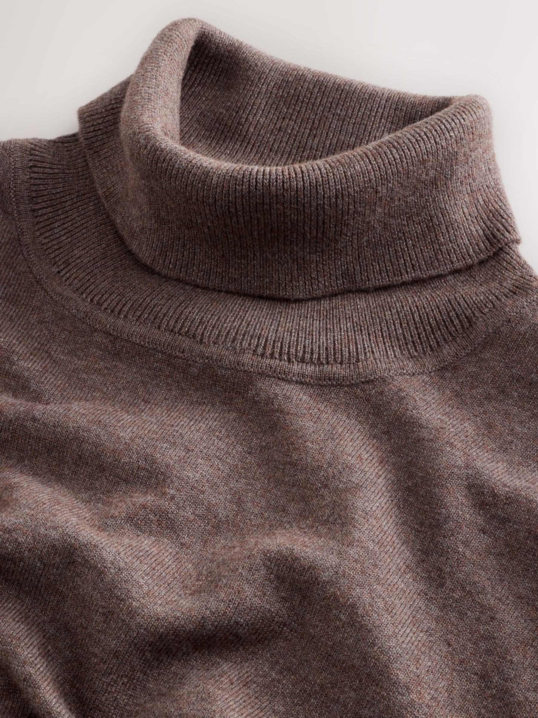 Donker kiezelkleurig - EDIT Gebreid poloshirt met lange mouwen en rolkraag