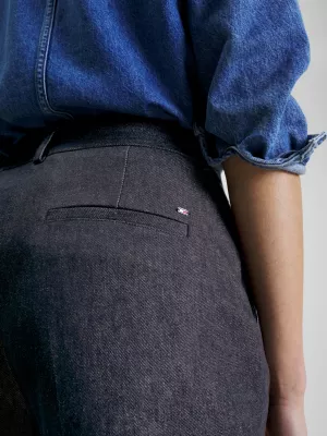 Calças jeans de corte reto e ajustado