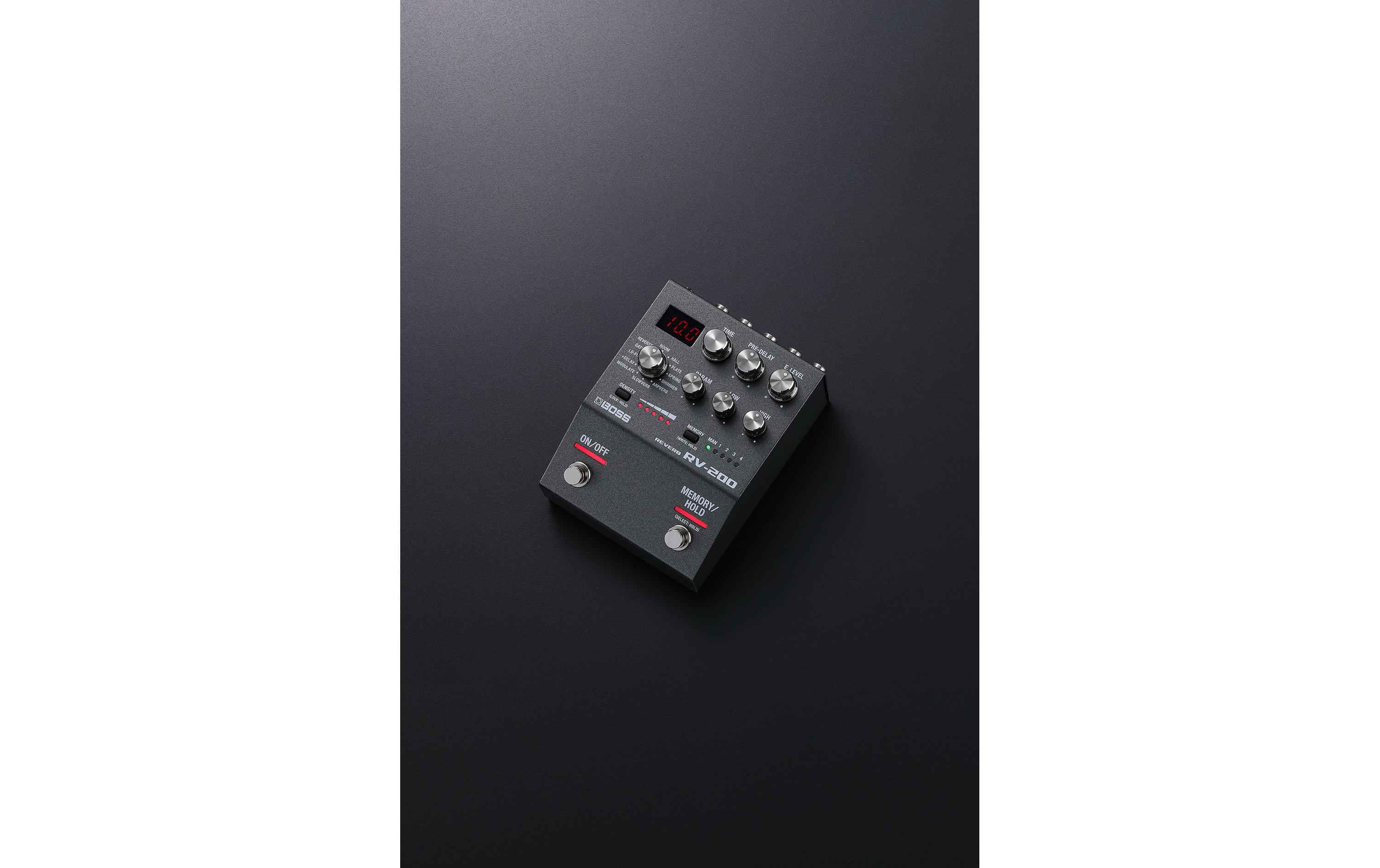 Effektgerät RV-200<br>12 inspirierende Reverb-Effekte und ausdrucksstarke Performance-Tools in einem vielseitigen Pedal