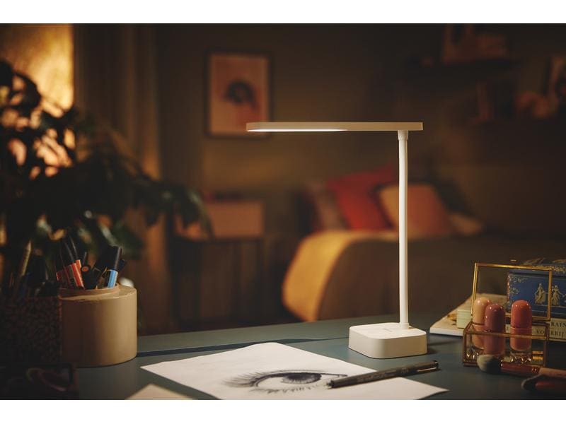 Philips Tilpa Tischleuchte weiss 55 lm LED-Schreibtischleuchte