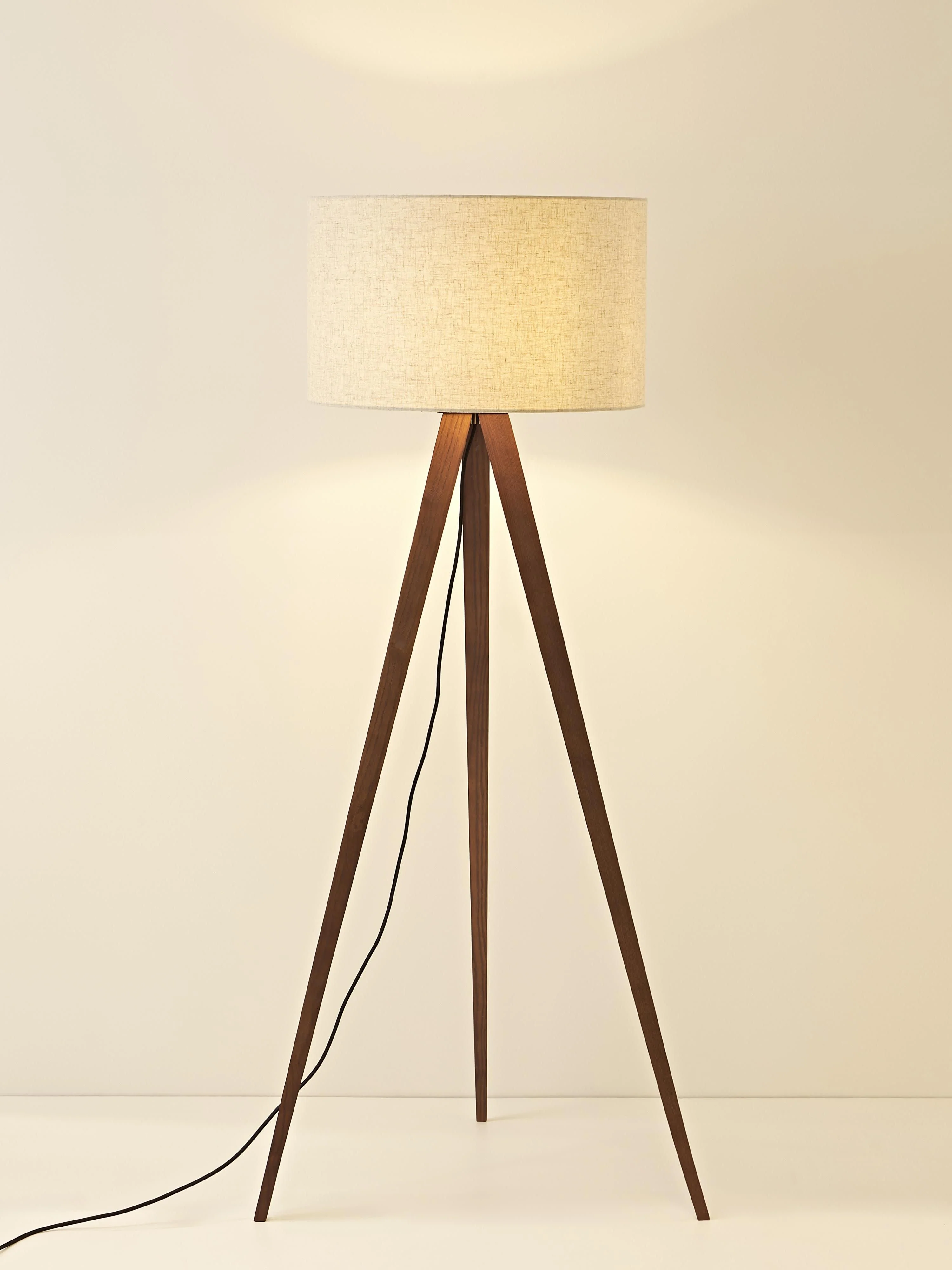 Tripod vloerlamp Jake van massief hout