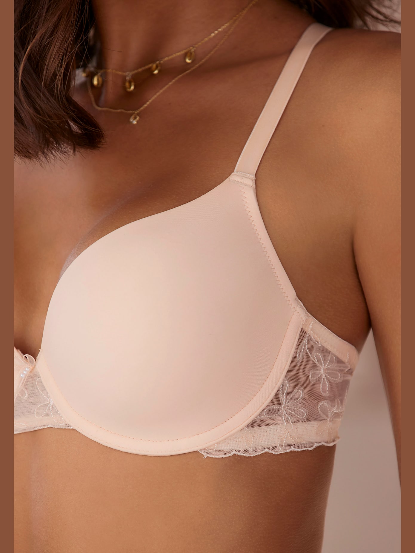 Soutien-gorge coques soutien-gorge à armatures tendance avec bonnets préformés sans coutures