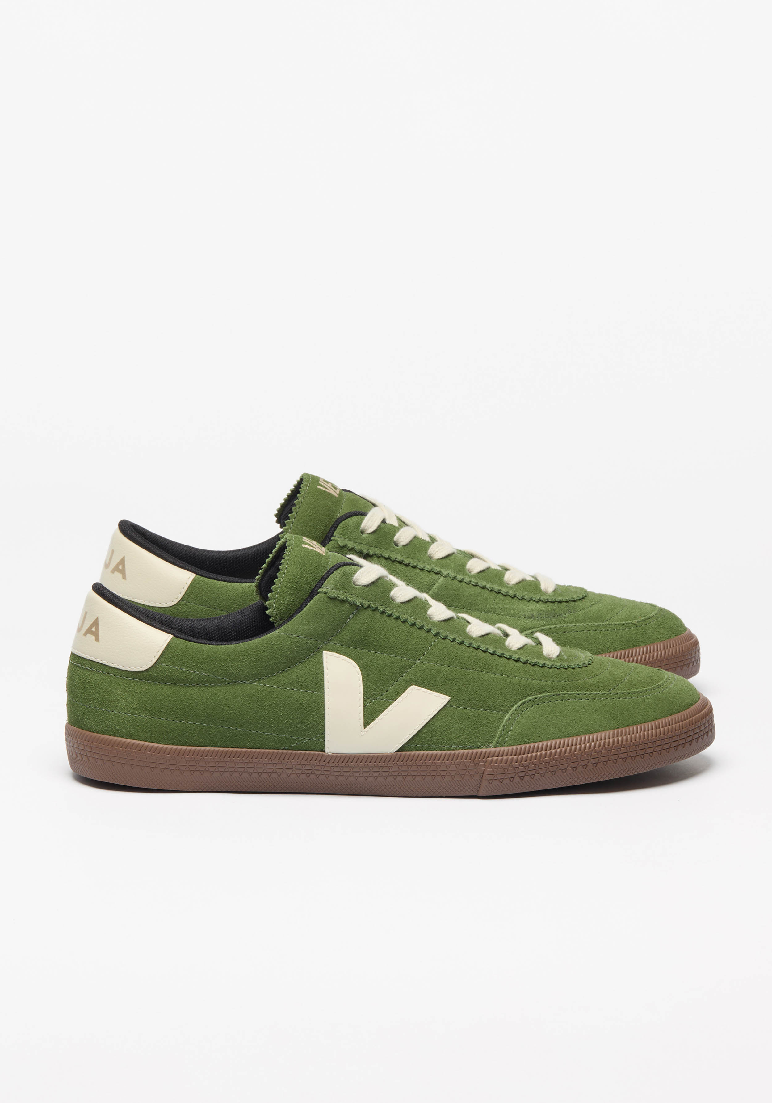 Veja Sneaker Panenka Suede Militar Pierre Bark