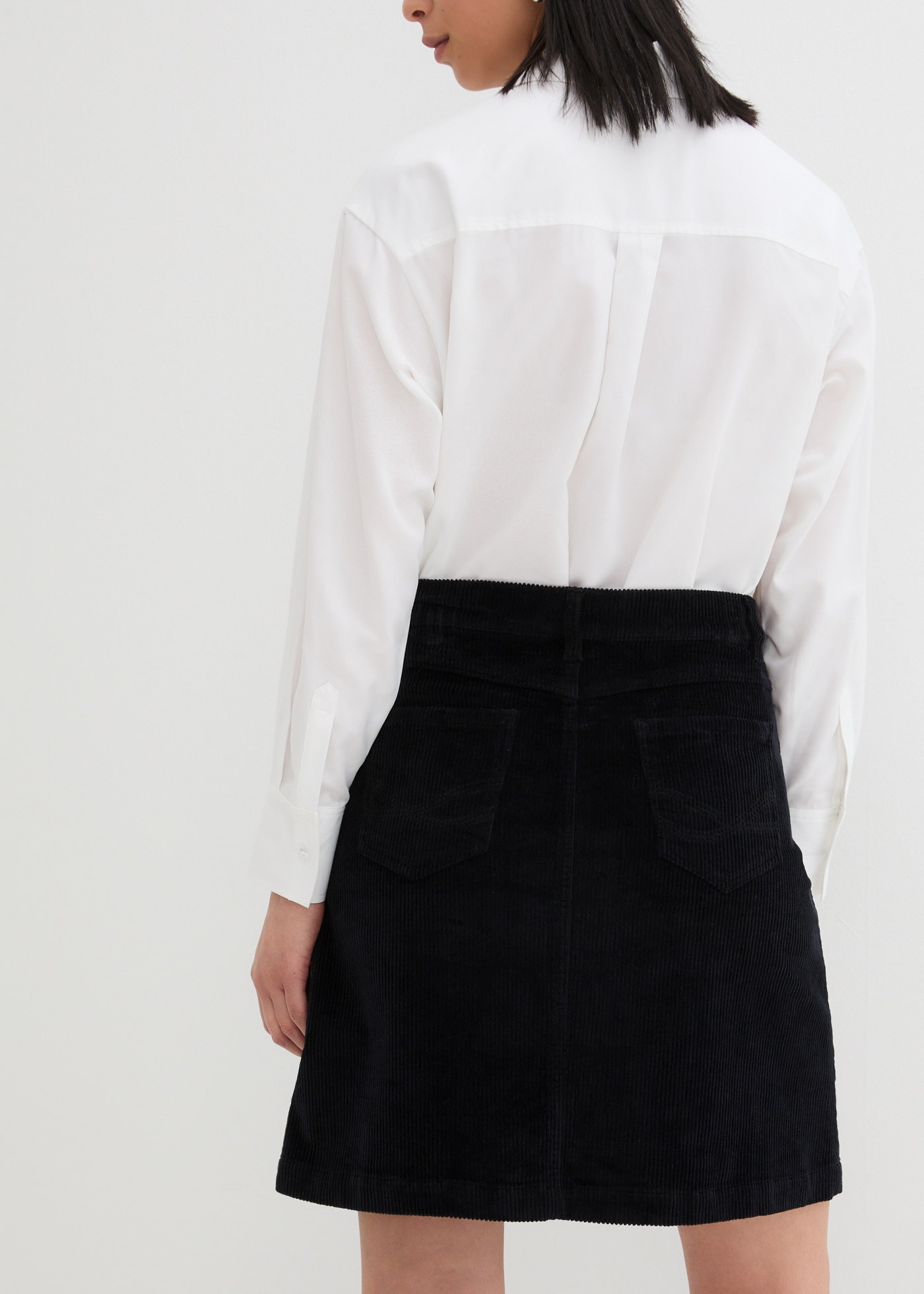 bonprix Cordrock »Stretch-Cordrock mit Knopfleiste«, Stretch-Cordrock mit Knopfleiste