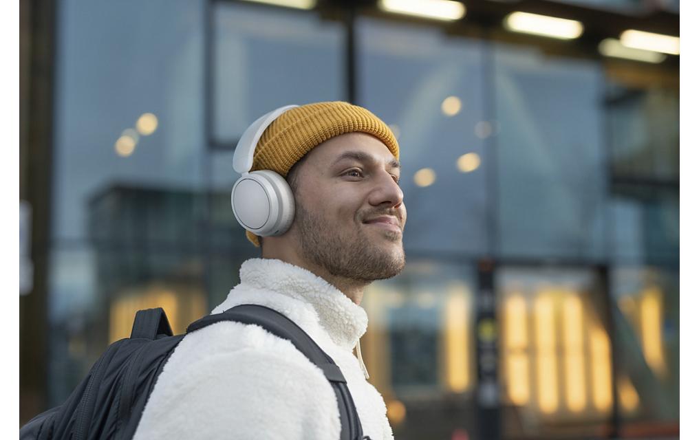 Wireless Over-Ear-Kopfhörer Serie 5000 WeissKabellose Over-Ear-Kopfhörer mit langer Akkulaufzeit und passive Geräuschunterdrückung