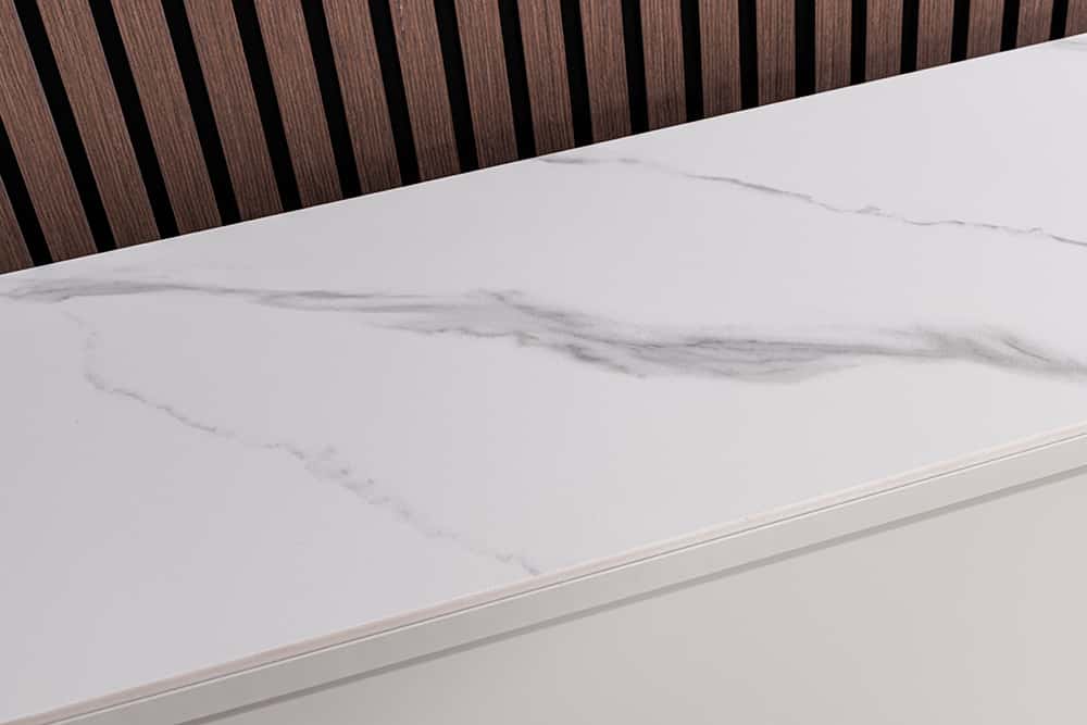 Design Highboard SAVOY 130cm kaschmir weiß Marmor Keramik mit Stauraum und 3D-Front
