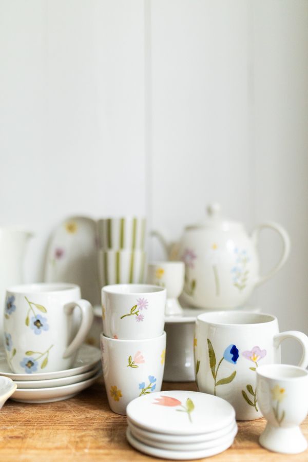 Beker, steengoed, kleine bloemetjes, Ø 7,5 cm