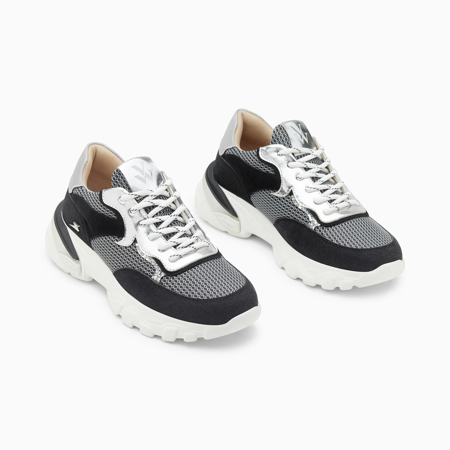 Sneakers-Baskets Samara noir et argent à semelle épaisse