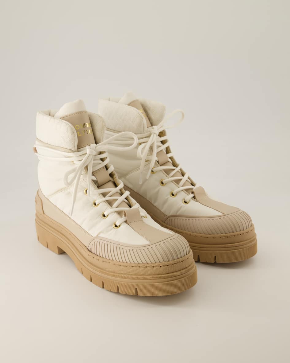 Tommy Hilfiger TH Monogram Outdoor Boot Winterstiefel in Weiß