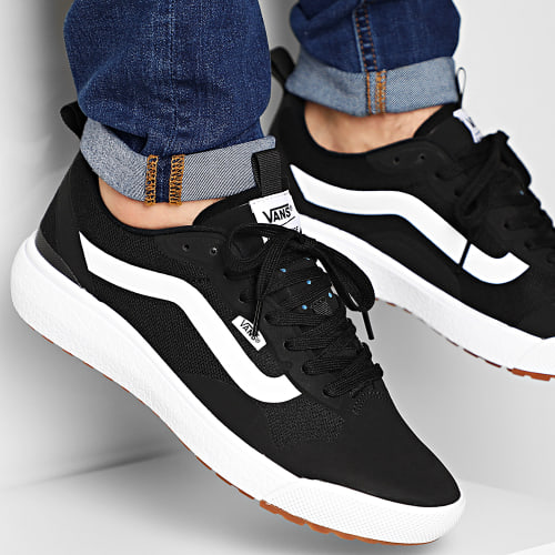 Baskets Ultrarange Exo A4U1KBLK Black