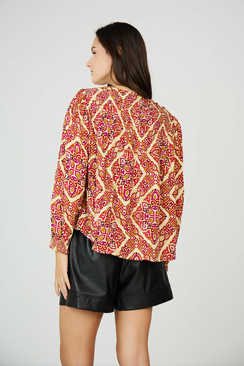 ATÉ BREVE<br>Blusa com decote em V
