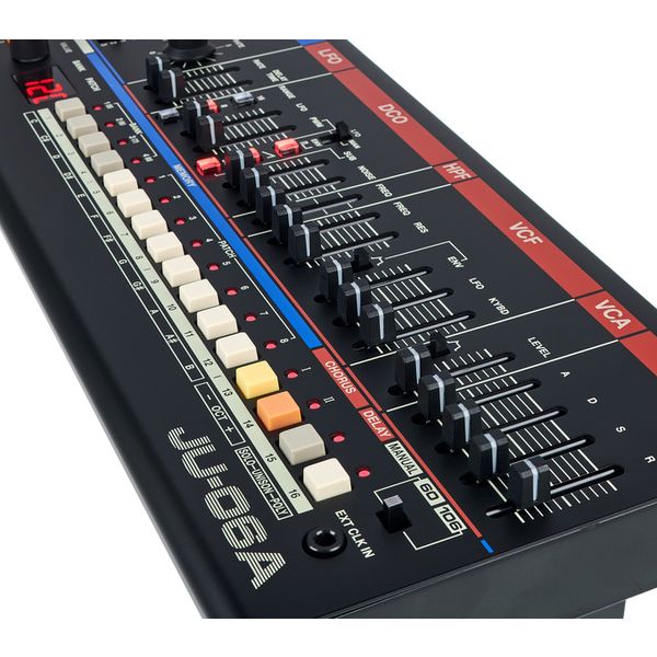 Roland JU-06A Bag Bundle