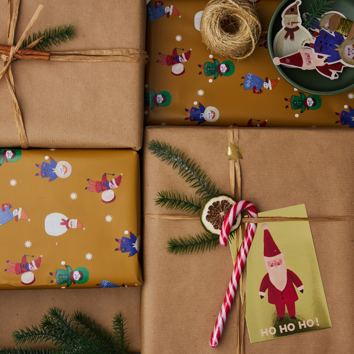 Carte Père Noël doré Ho Ho Ho ! Mercredi et Patati