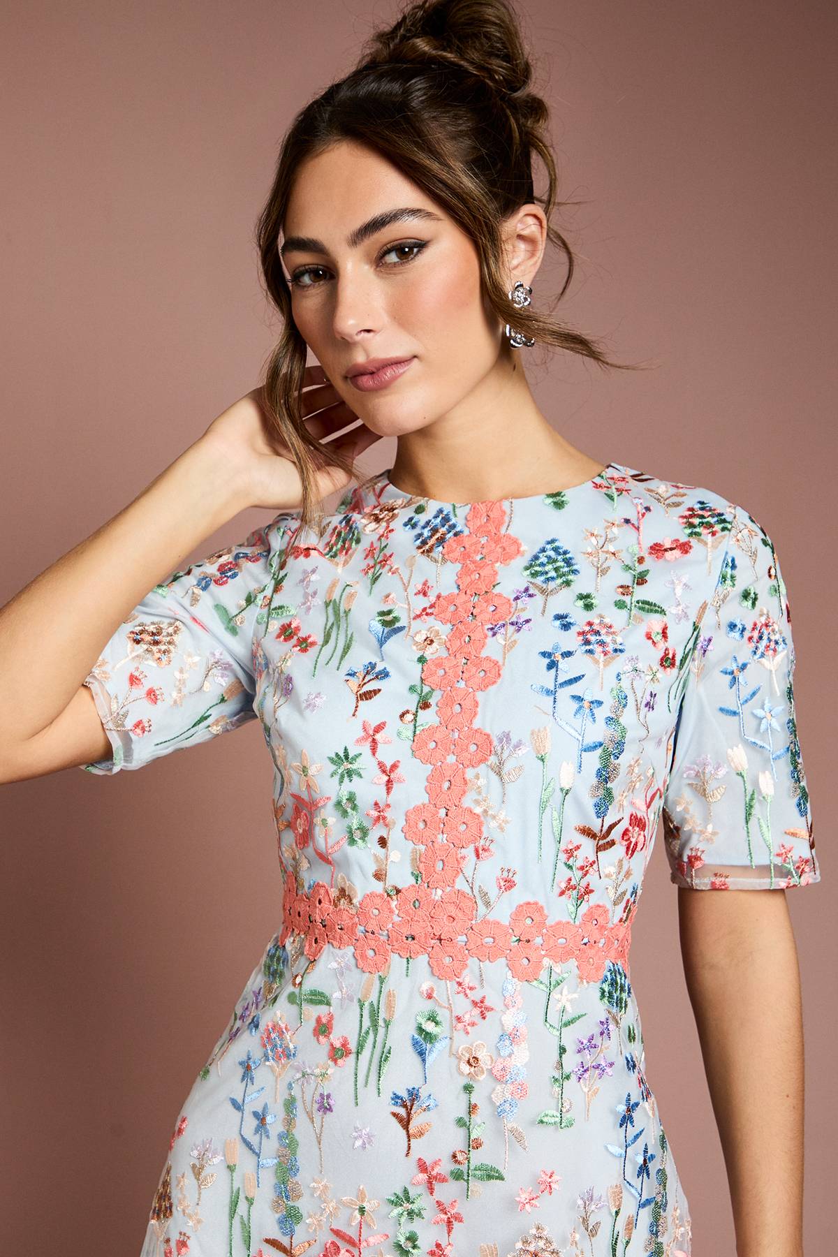 Coast Robe Mi-Longue Brodée Florale Avec Dentelle Appliquée