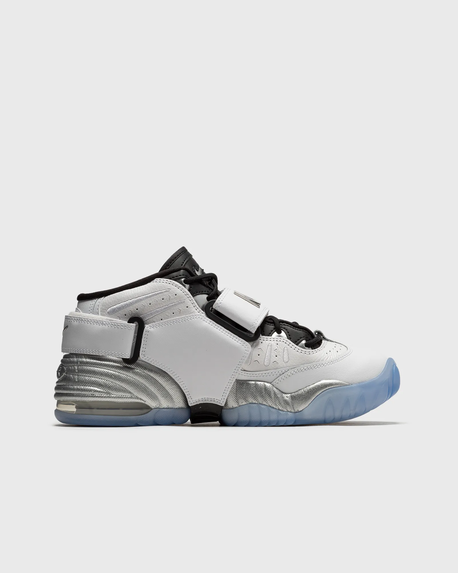 Nike WMNS AIR ADJUST FORCE 2023