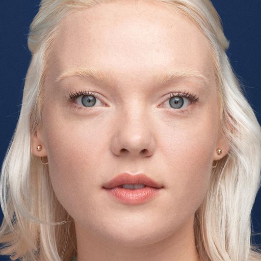 Estée Lauder Double Wear Stay-In-Place SPF 10 Foundation, 1N0 Porcelain